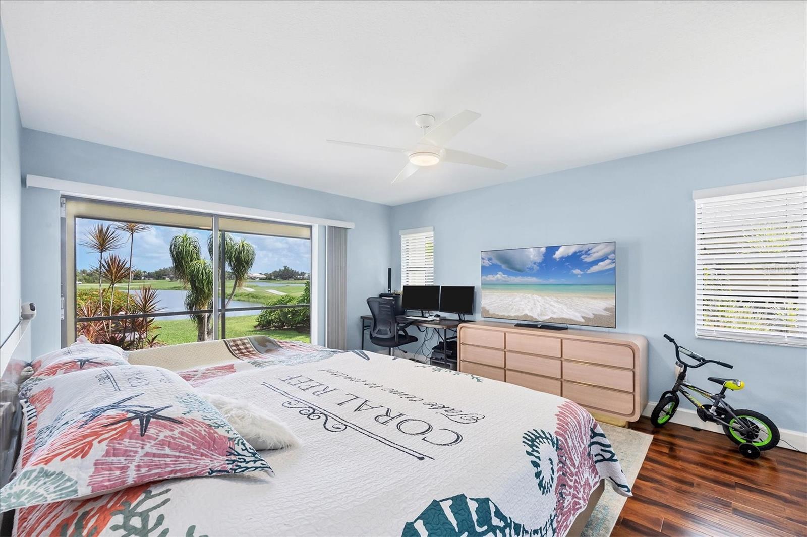 Image 20 of 37 For 4 Leeward Drive