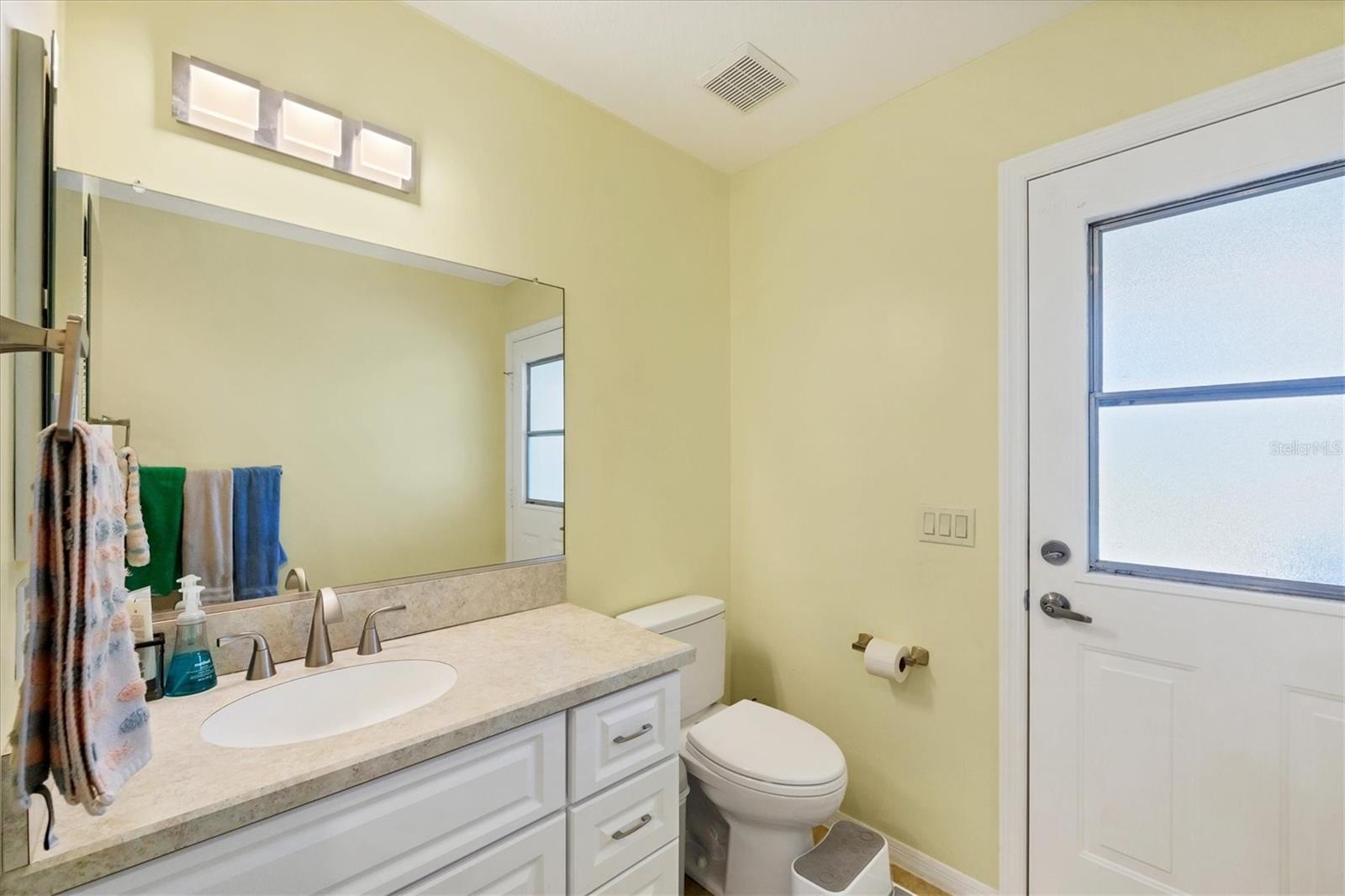 Image 21 of 37 For 4 Leeward Drive