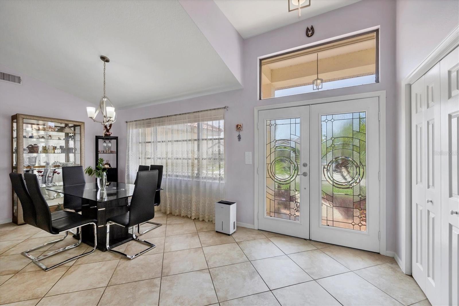 Image 8 of 37 For 4 Leeward Drive