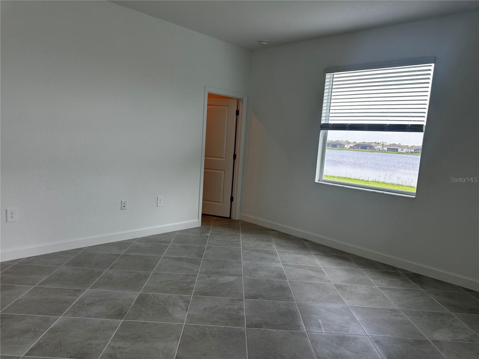 Image 10 of 22 For 8372 Waterscape Road