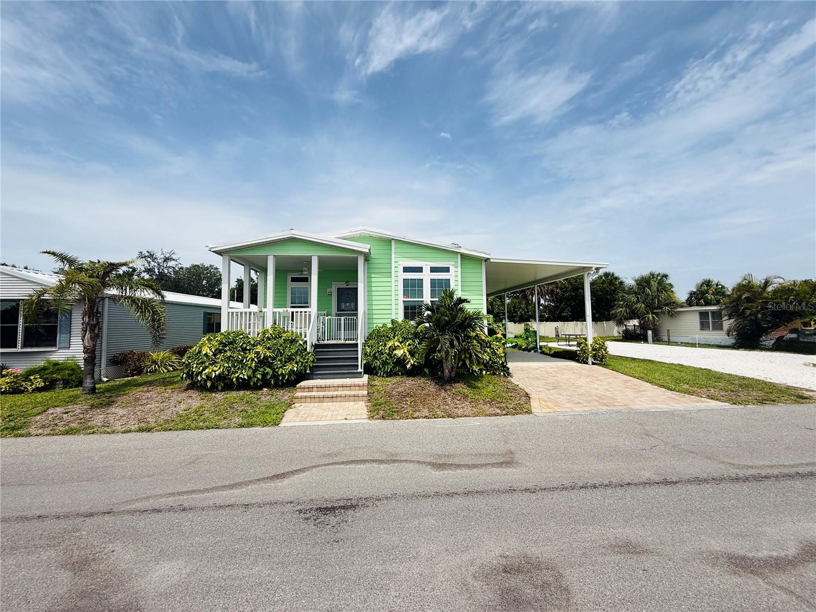 Image 32 of 33 For 4354 Manatee Loop 16a