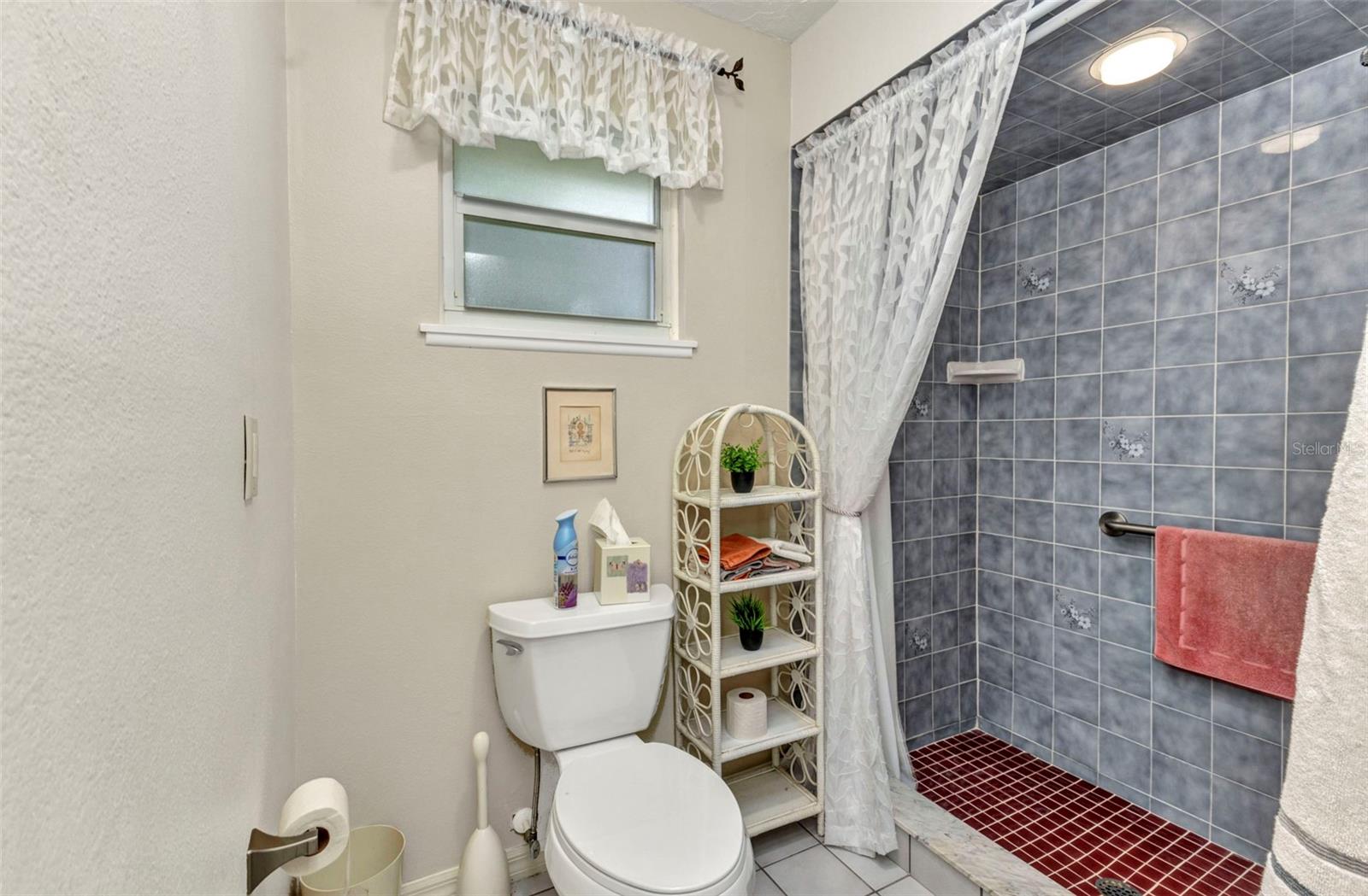 Image 27 of 56 For 2541 Northway Drive