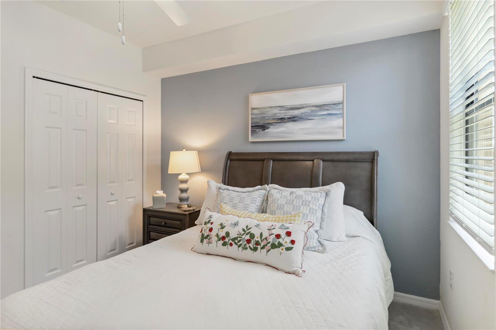 Image 33 of 100 For 10801 Tarflower Drive 102