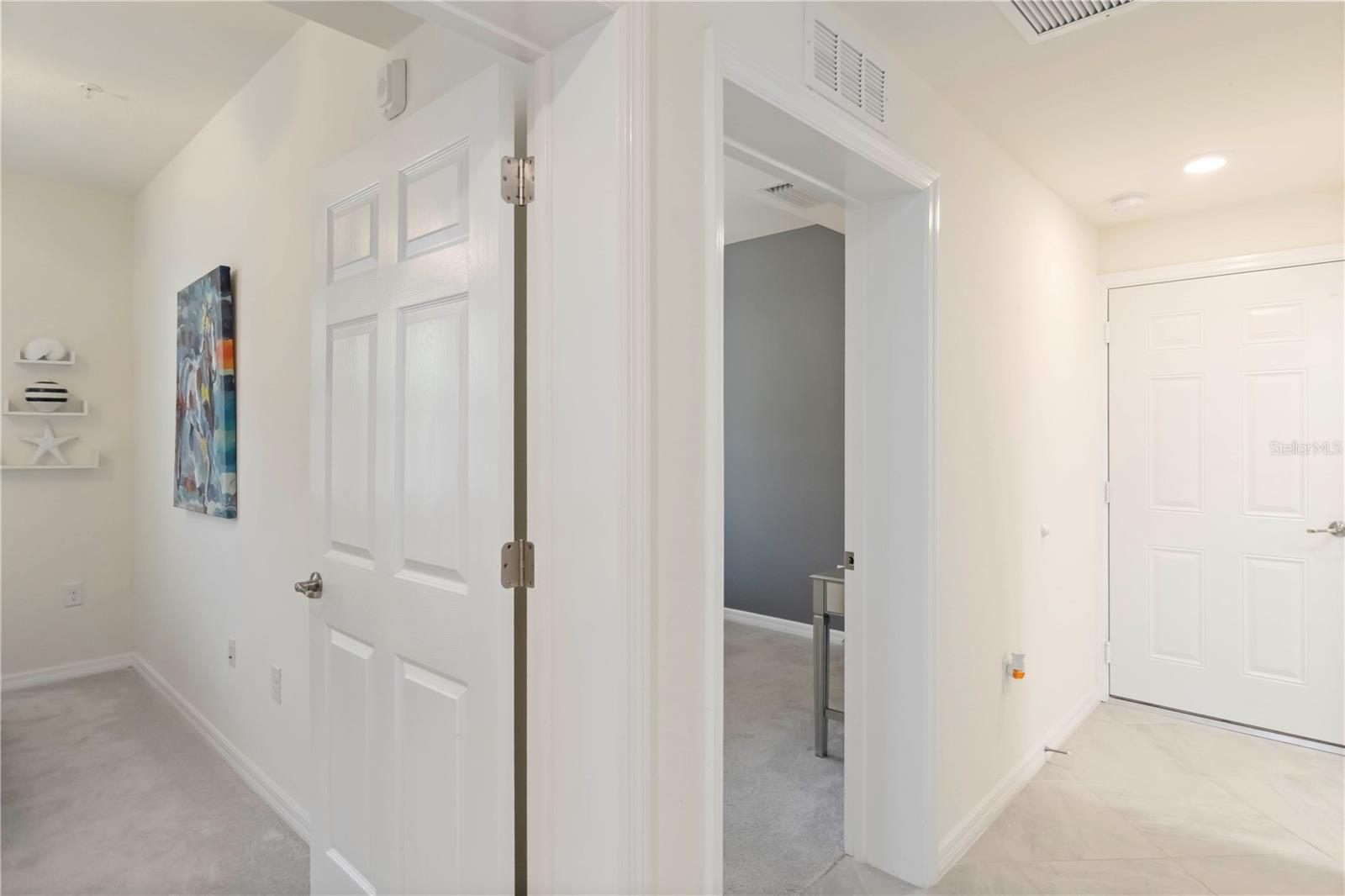 Image 34 of 100 For 10801 Tarflower Drive 102