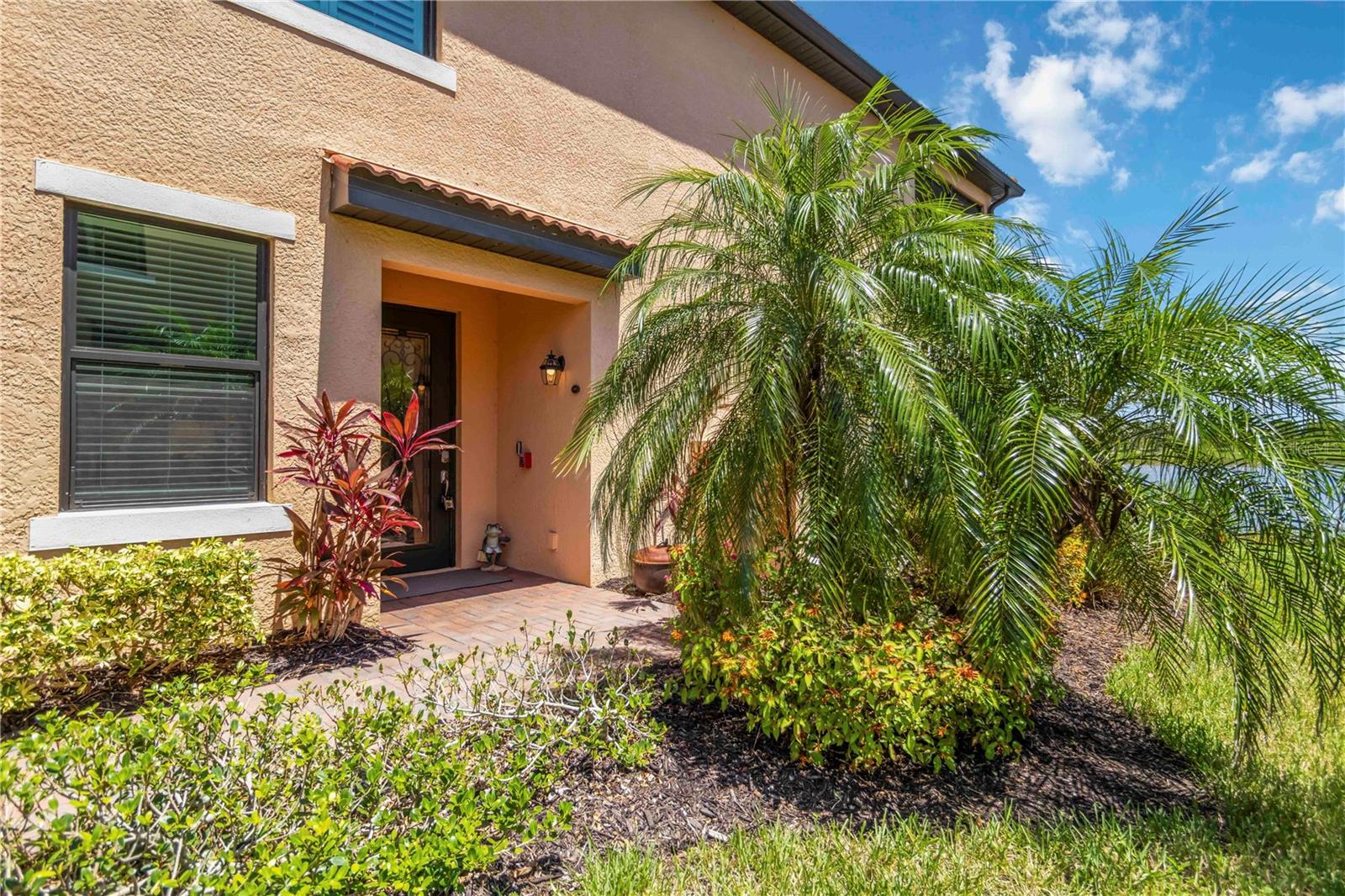 Image 5 of 100 For 10801 Tarflower Drive 102