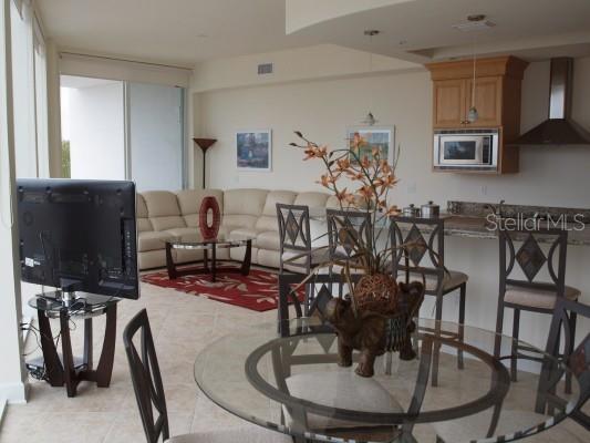 Image 3 of 16 For 1375 Beach Road 112