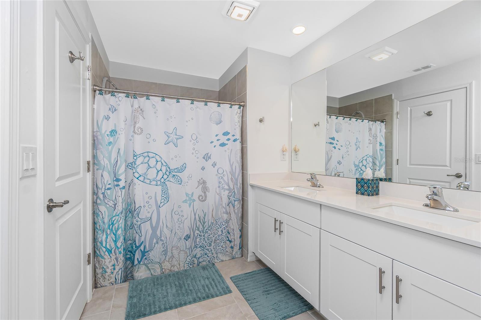 Image 20 of 38 For 108 Oakwood Court