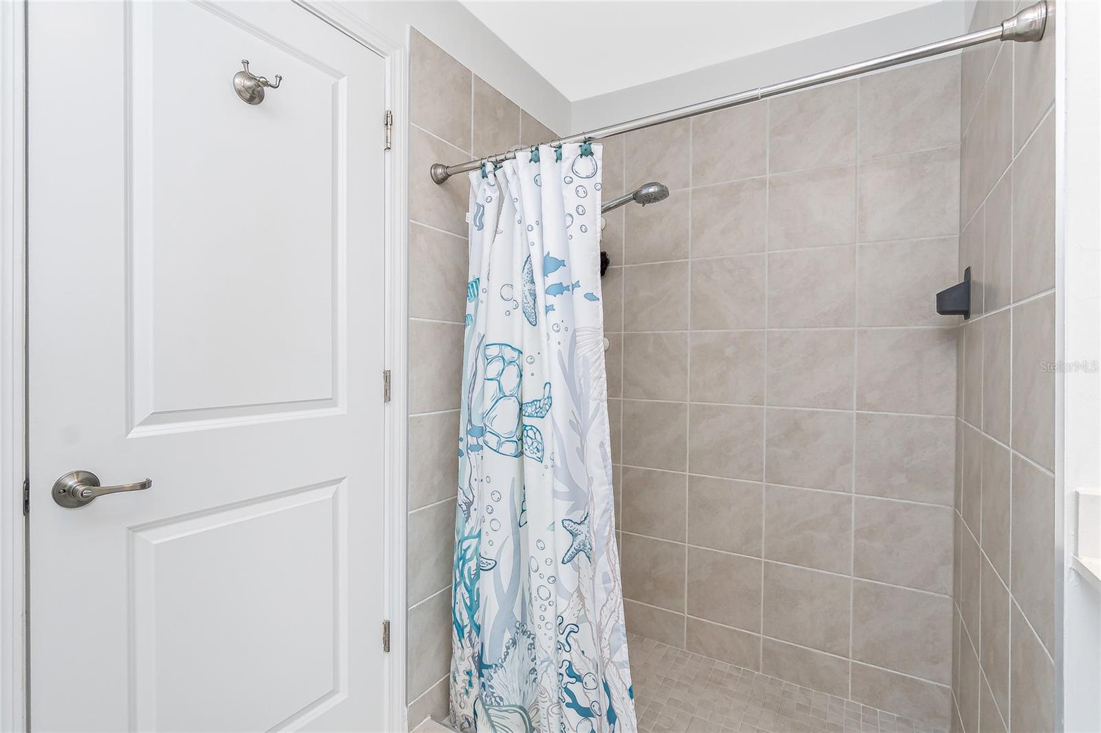 Image 21 of 38 For 108 Oakwood Court