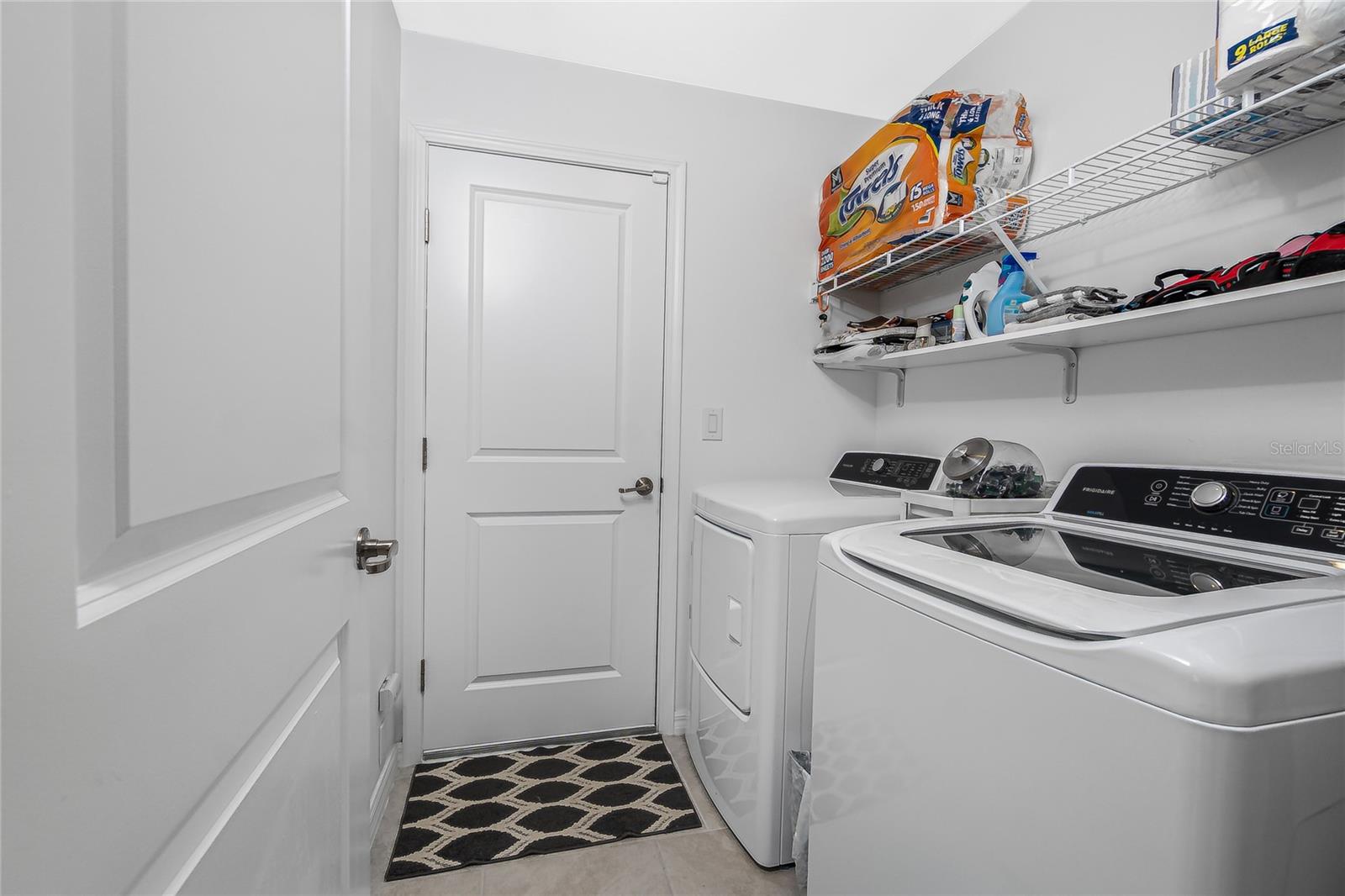 Image 33 of 38 For 108 Oakwood Court