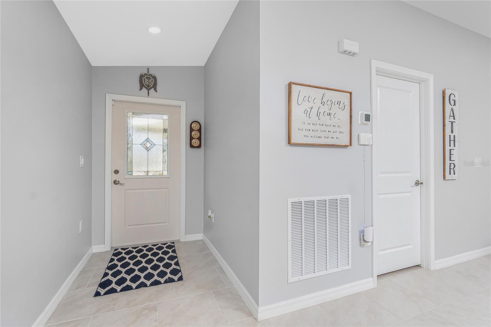 Image 6 of 38 For 108 Oakwood Court