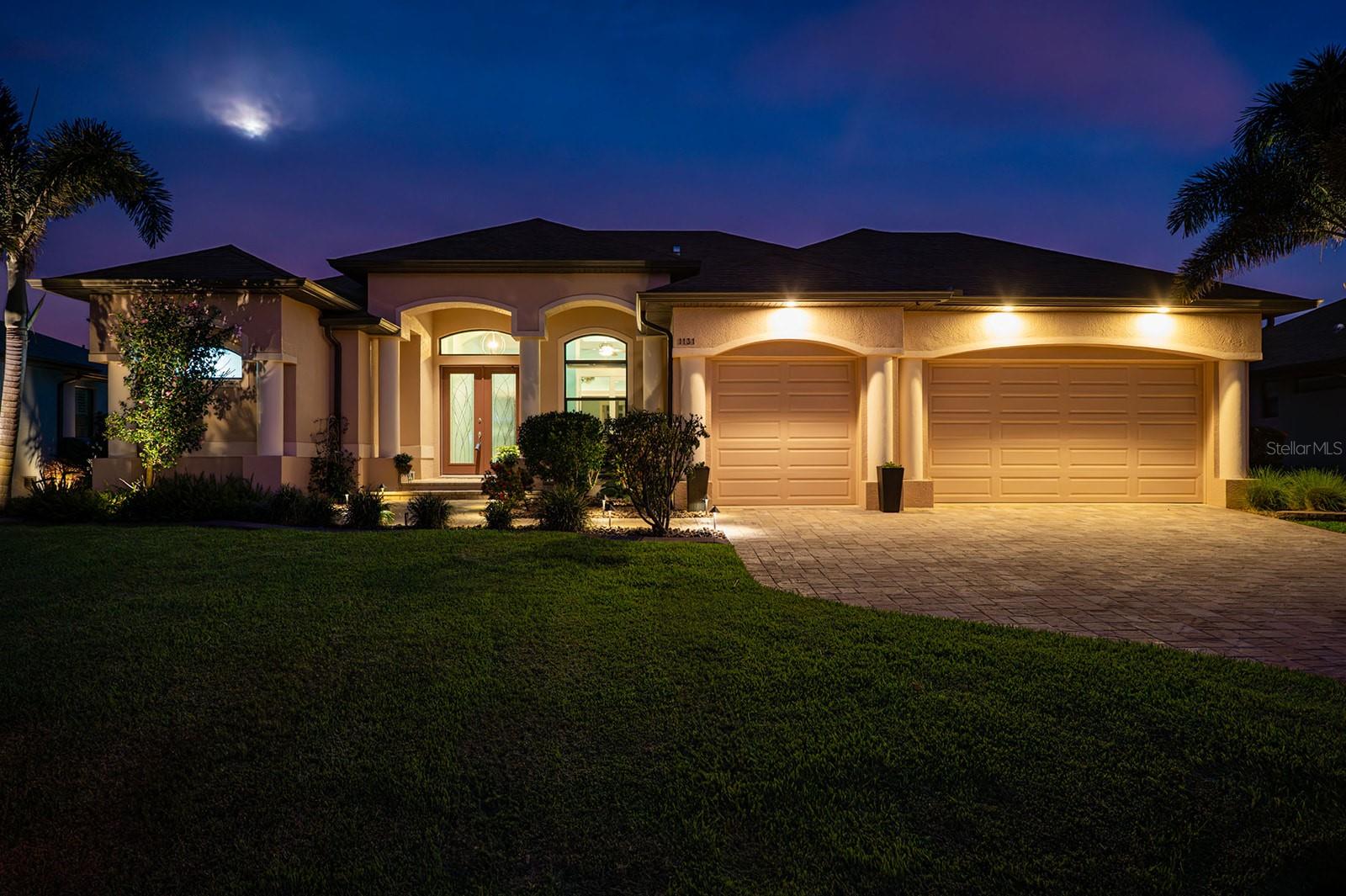 Details for 1131 Rotonda Circle, ROTONDA WEST, FL 33947