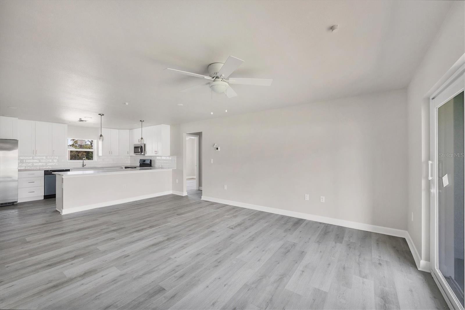 Image 10 of 53 For 234 Boundary Boulevard 3