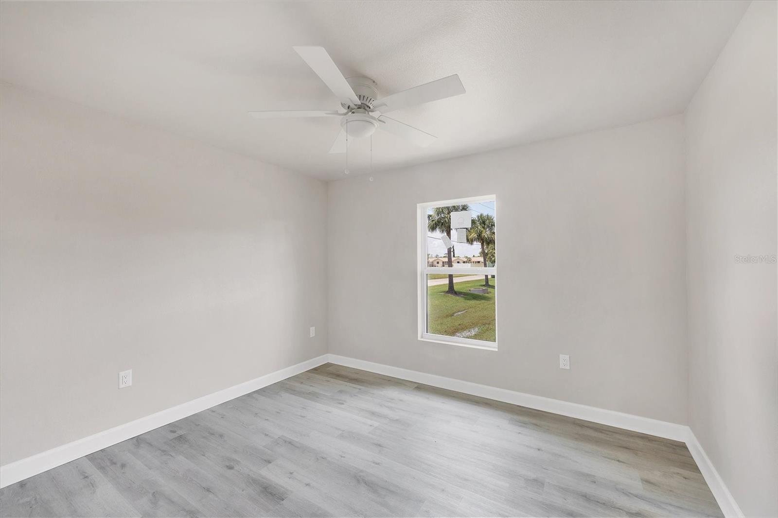 Image 18 of 53 For 234 Boundary Boulevard 3
