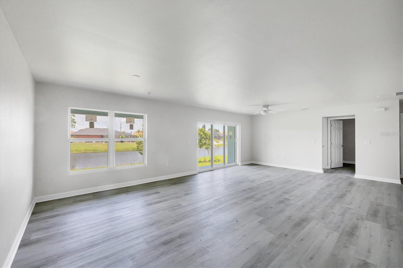 Image 34 of 53 For 234 Boundary Boulevard 3