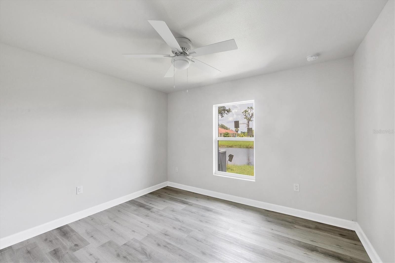 Image 40 of 53 For 234 Boundary Boulevard 3