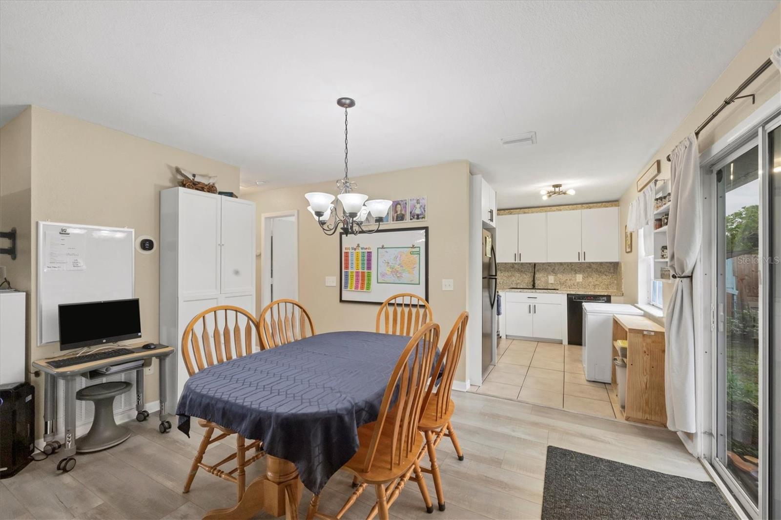 Image 21 of 38 For 7590 Lyncrest Street