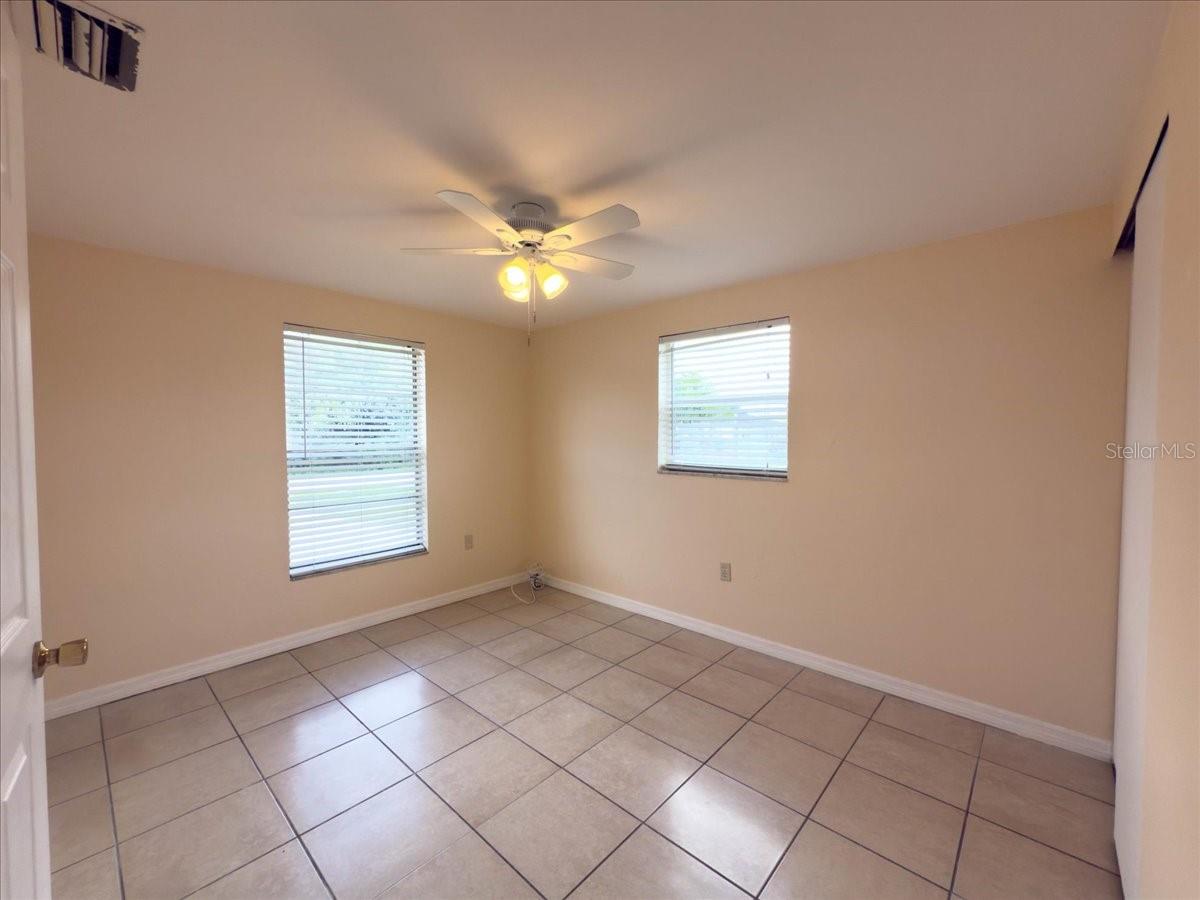 Image 9 of 14 For 11432 Poplin Avenue A