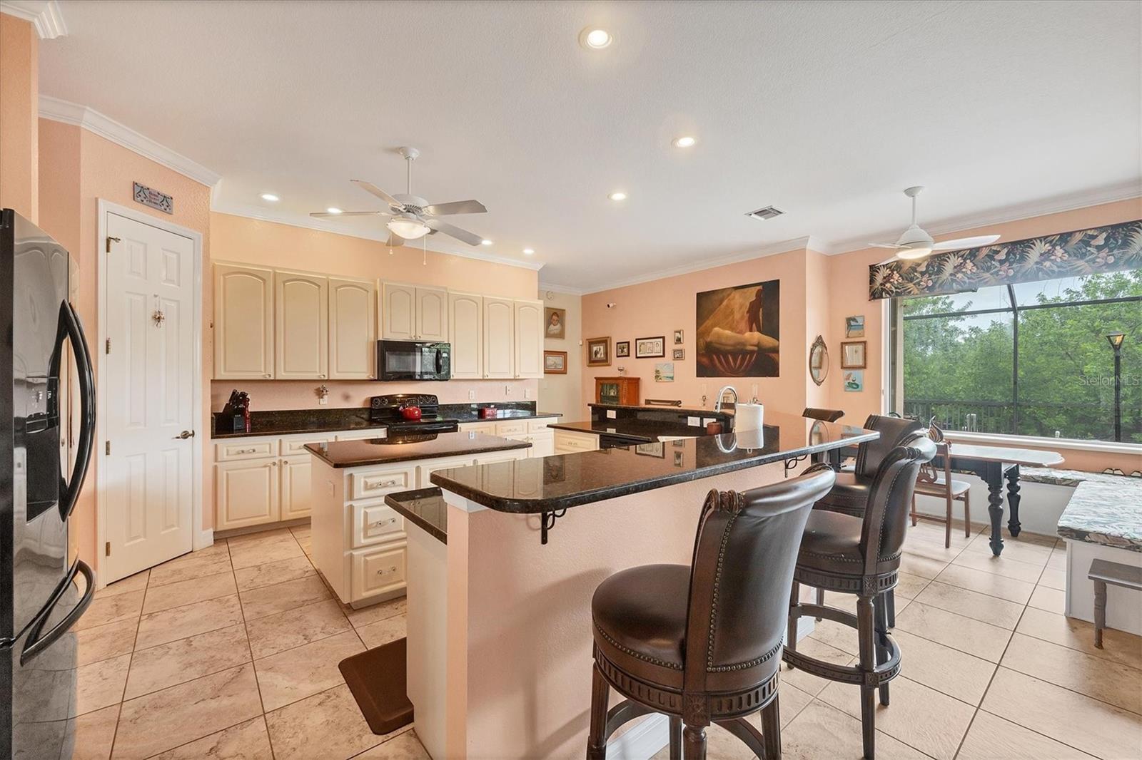 Image 14 of 52 For 4 Pine Valley Place