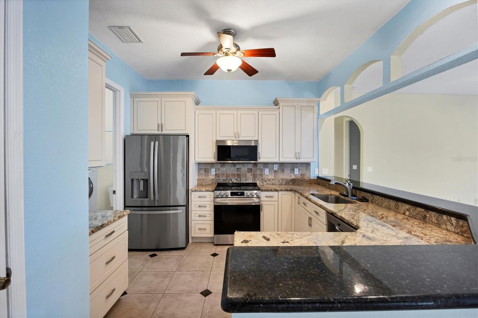 Image 12 of 45 For 14448 Edna Circle