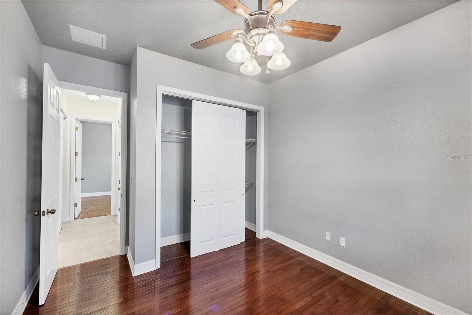 Image 26 of 45 For 14448 Edna Circle