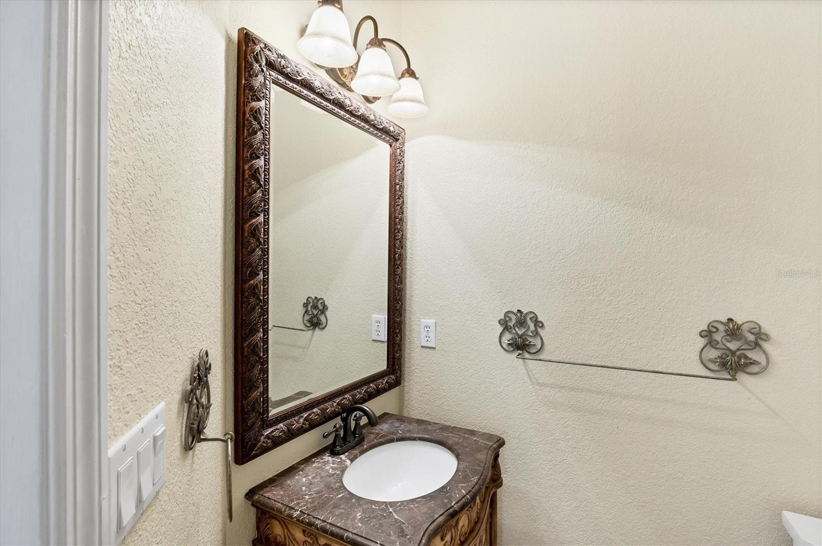Image 31 of 45 For 14448 Edna Circle
