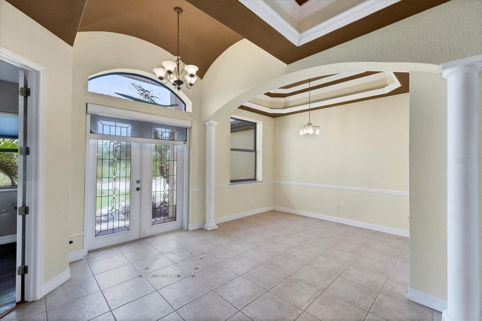 Image 7 of 45 For 14448 Edna Circle