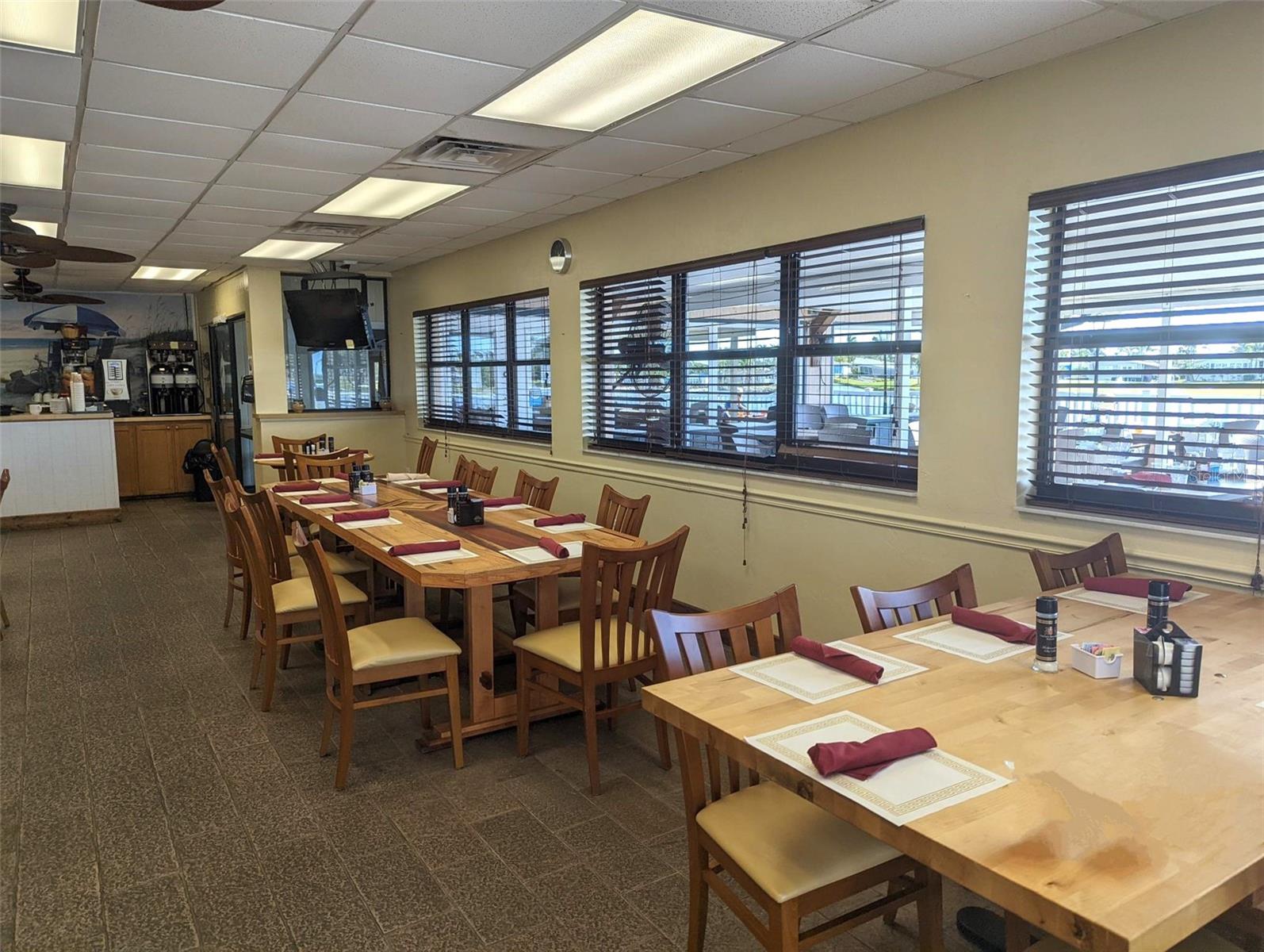 Image 7 of 44 For 2100 Kings Hwy  593