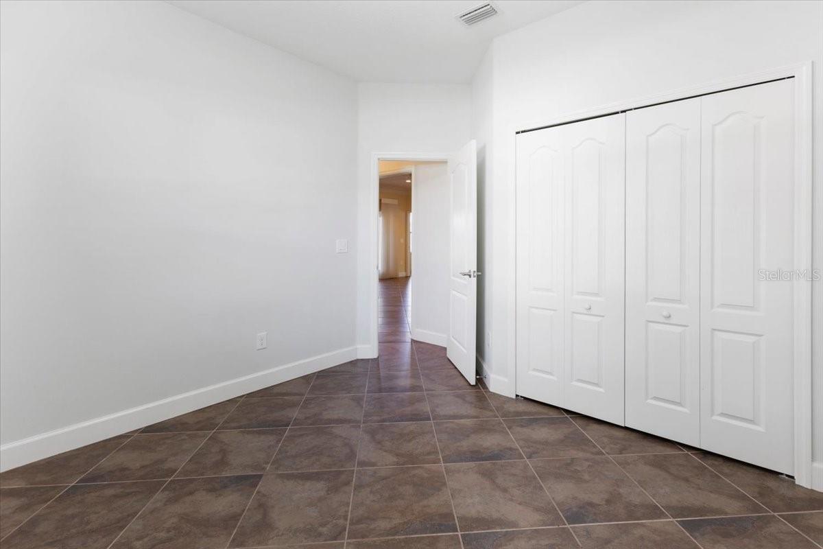 Image 41 of 80 For 576 Gadsen Street