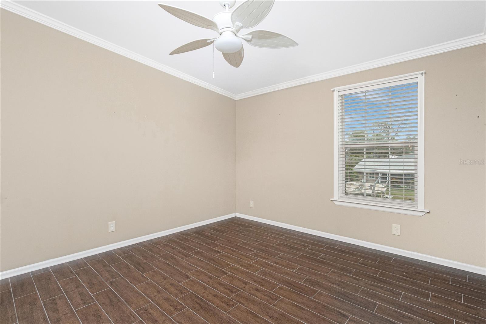 Image 16 of 72 For 9150 Pine Cove Drive