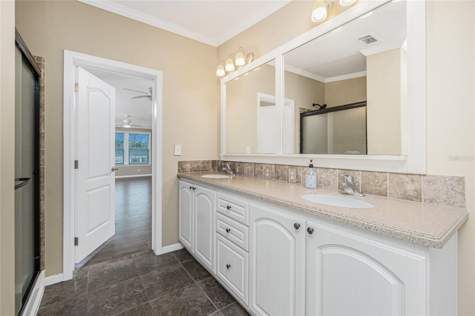 Image 39 of 72 For 9150 Pine Cove Drive