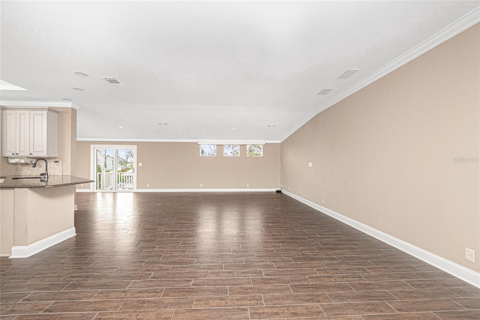 Image 5 of 72 For 9150 Pine Cove Drive