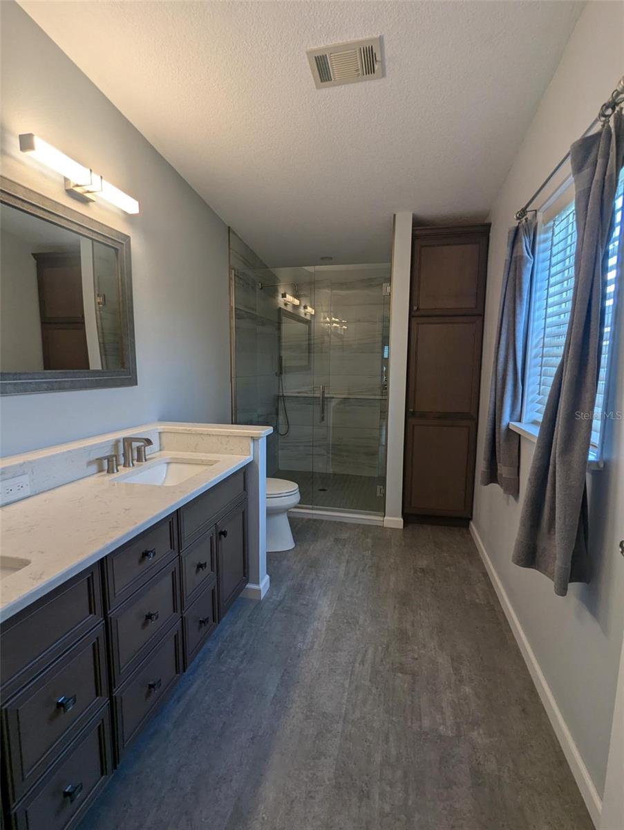 Image 21 of 58 For 2100 Kings Highway 361