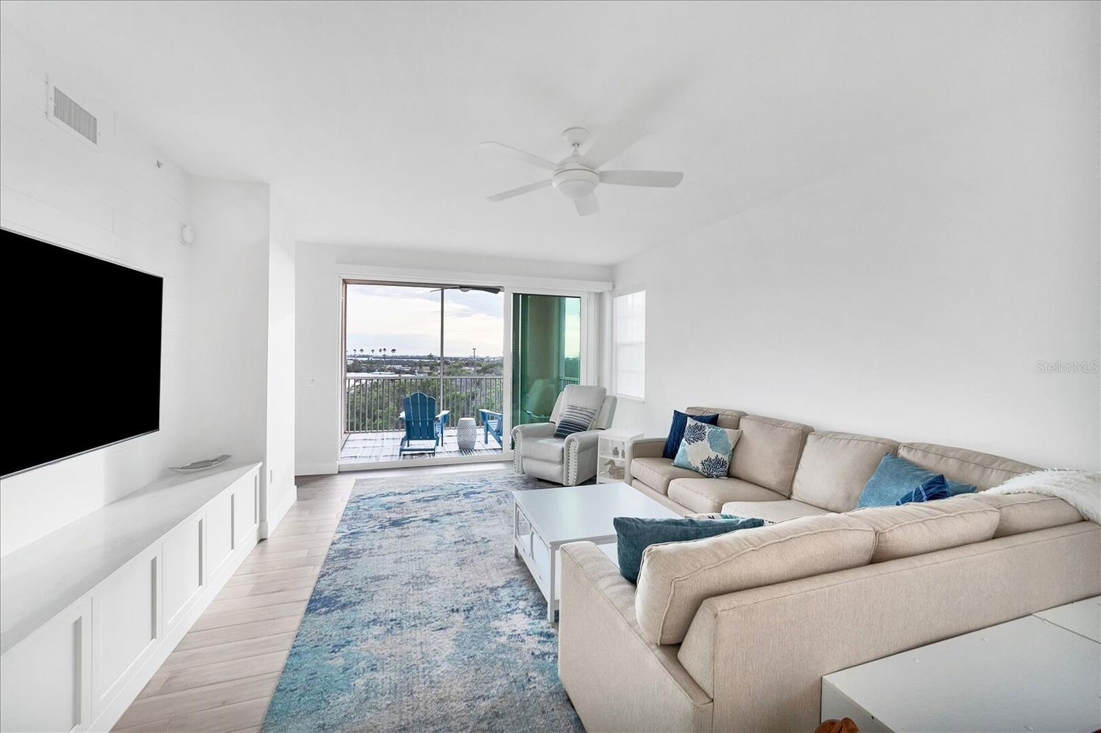 Image 9 of 23 For 13113 Gasparilla Road 405