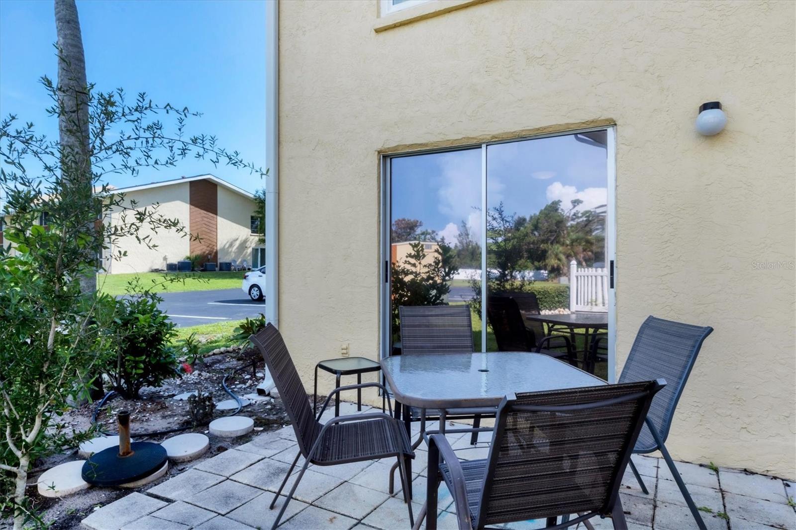 Image 11 of 56 For 6699 San Casa Drive S1