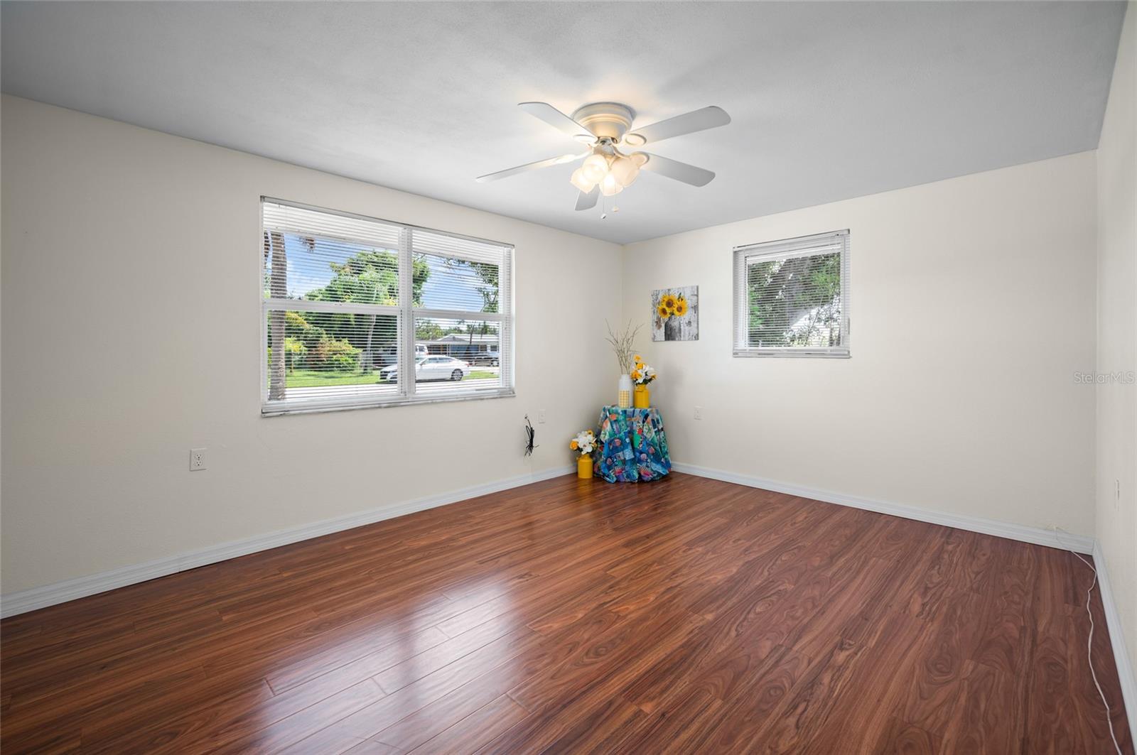 Image 10 of 40 For 231 Lakeview Lane