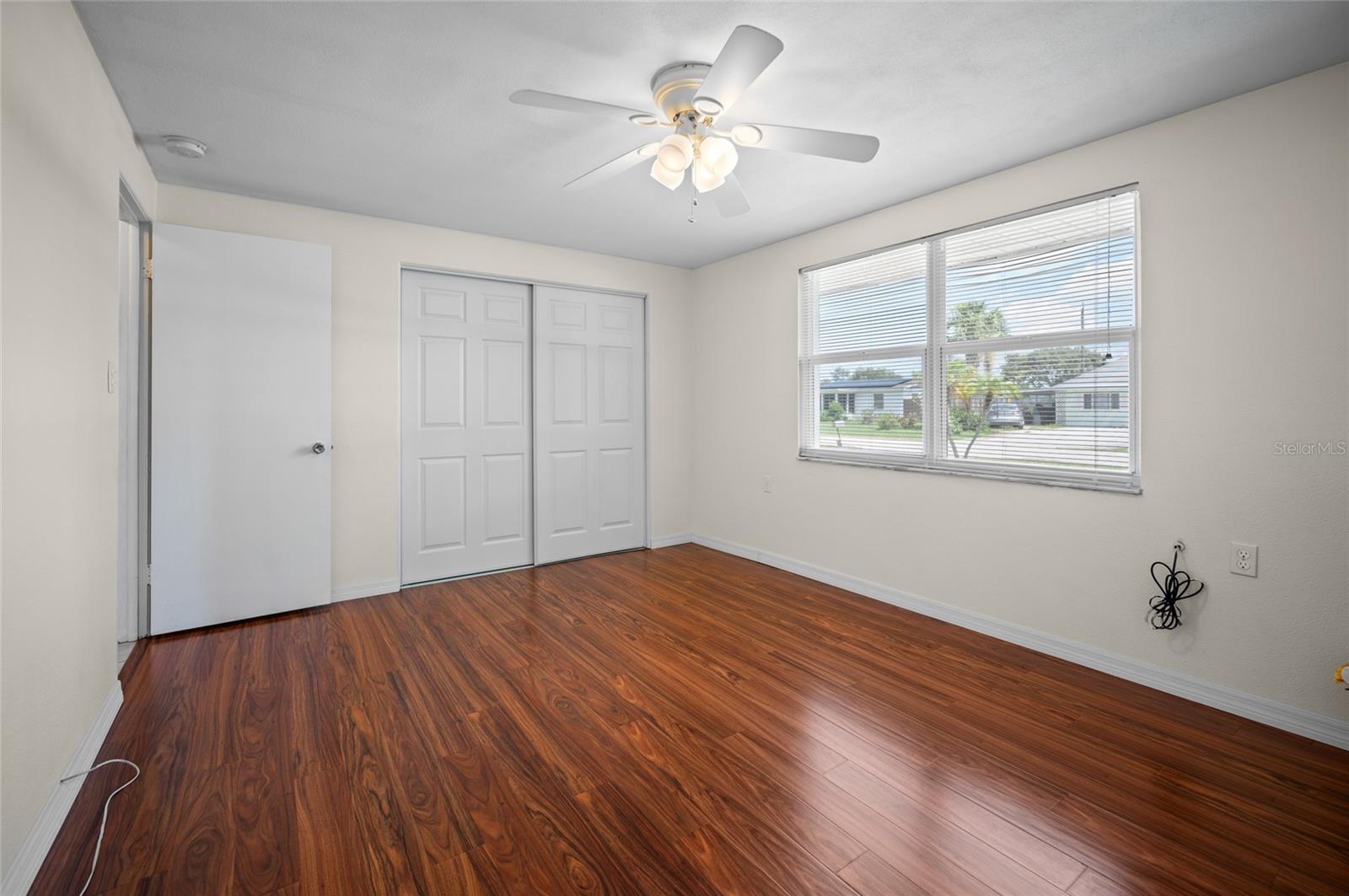 Image 11 of 40 For 231 Lakeview Lane