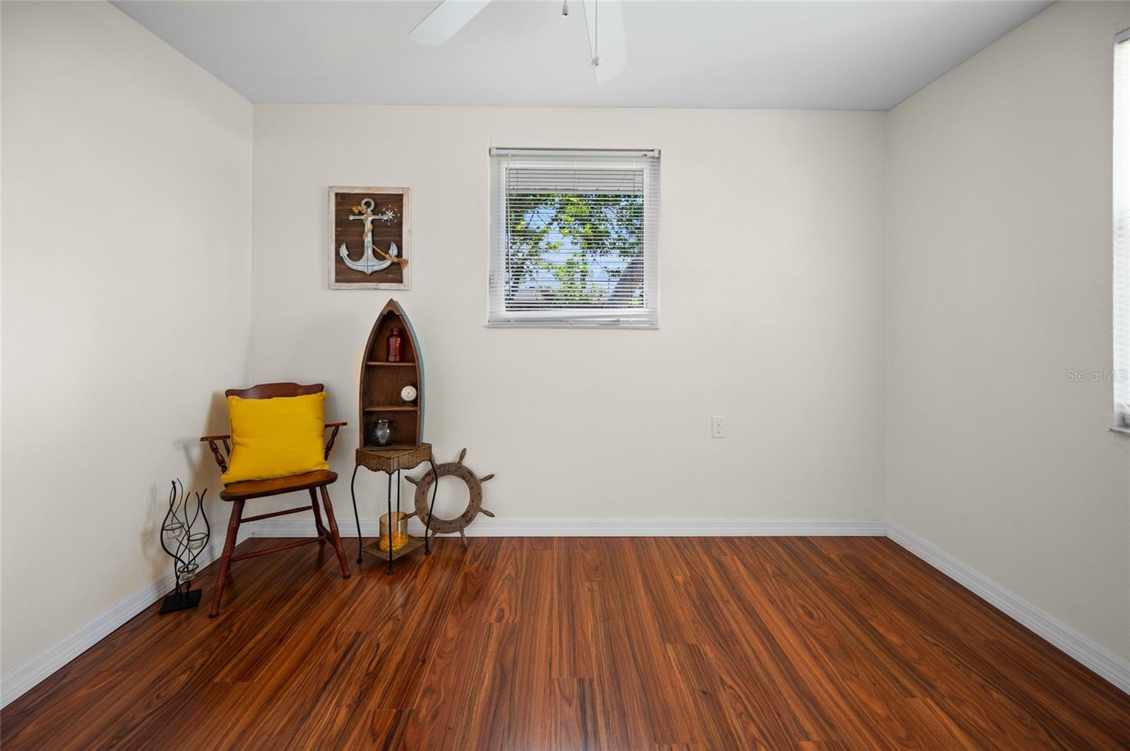 Image 14 of 40 For 231 Lakeview Lane