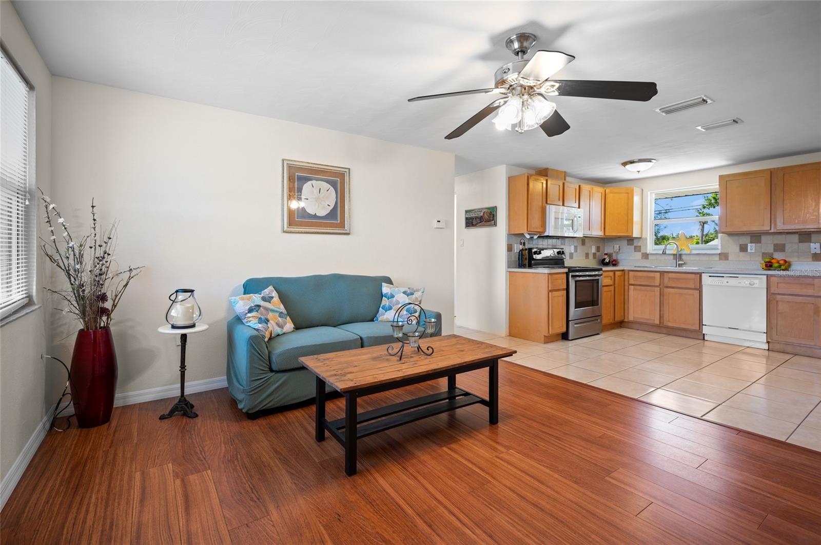 Image 2 of 40 For 231 Lakeview Lane