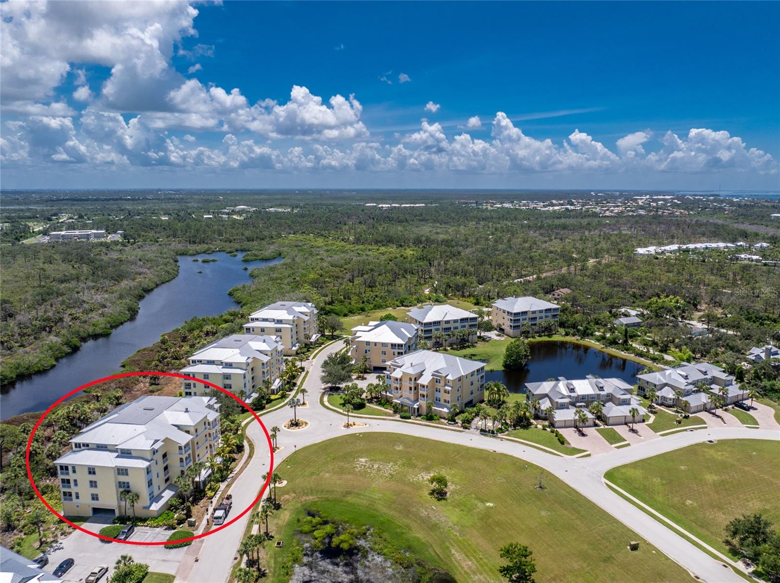 Image 47 of 70 For 8571 Amberjack Circle 103