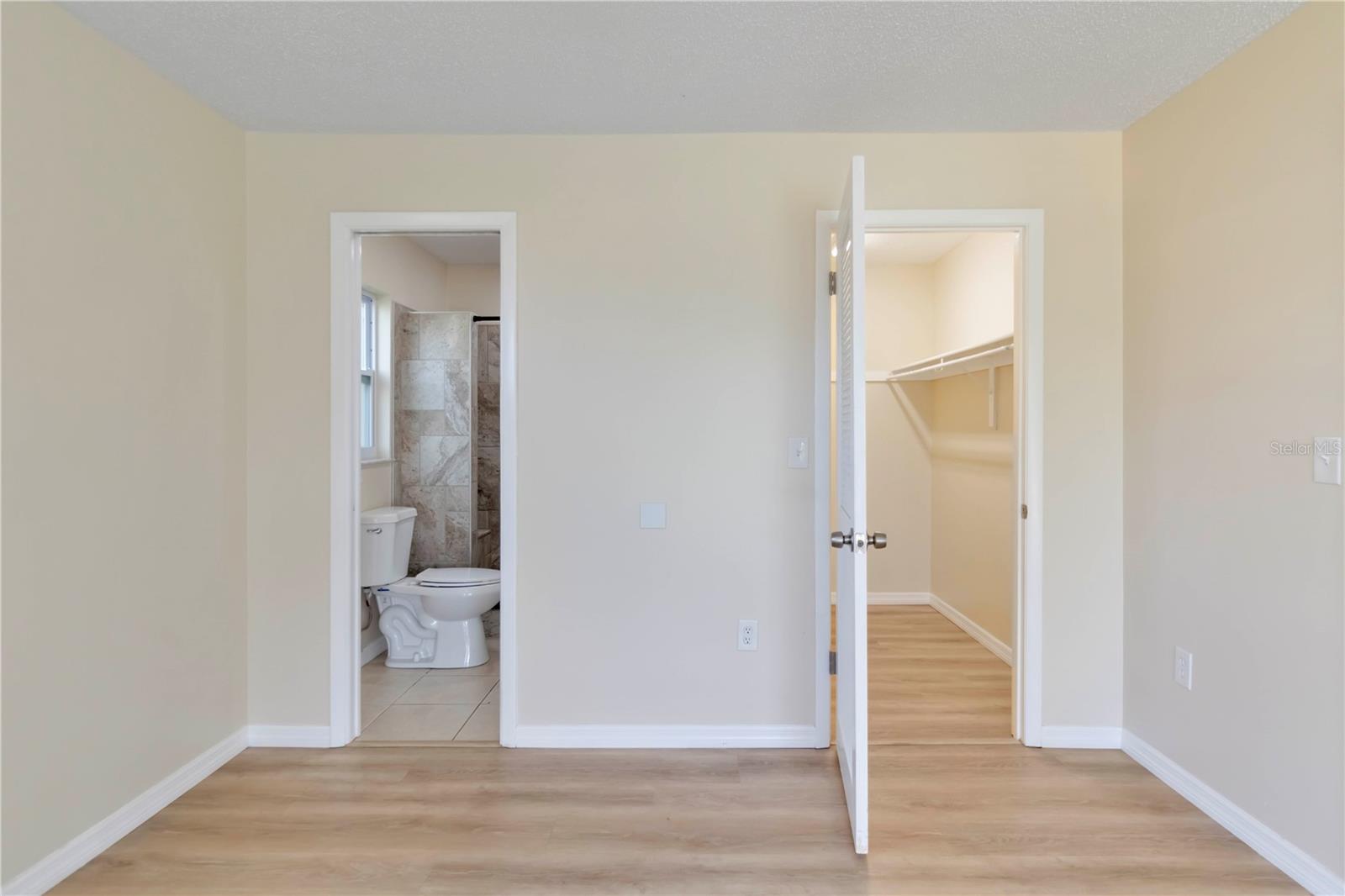 Image 13 of 26 For 725 Coral Way
