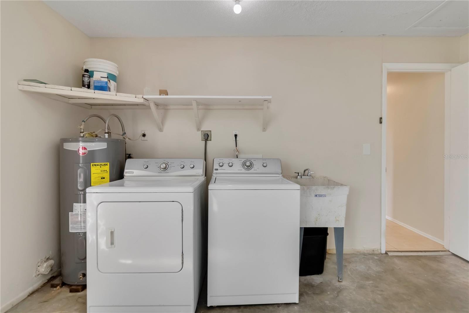 Image 19 of 26 For 725 Coral Way
