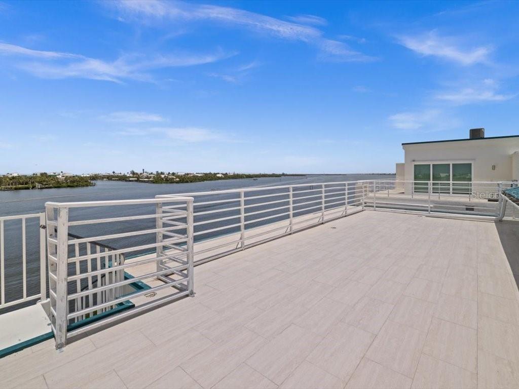 Image 24 of 76 For 8041 Bay Pointe Drive