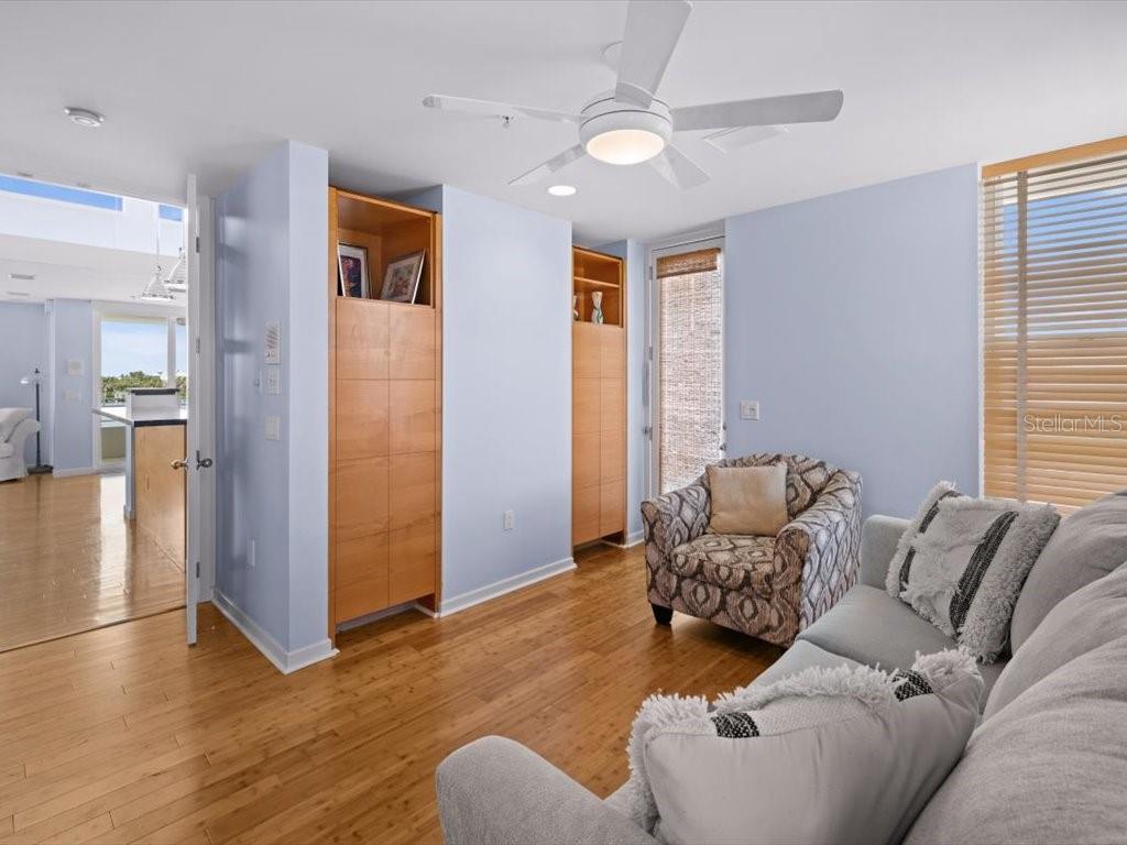 Image 30 of 76 For 8041 Bay Pointe Drive