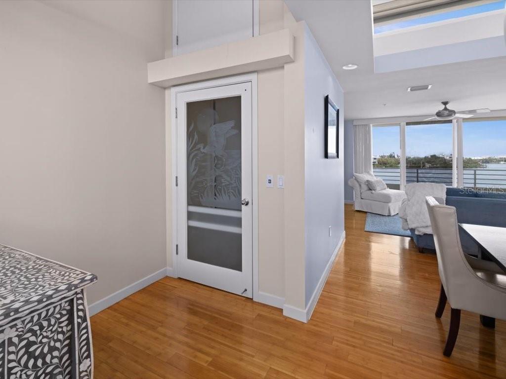 Image 37 of 76 For 8041 Bay Pointe Drive