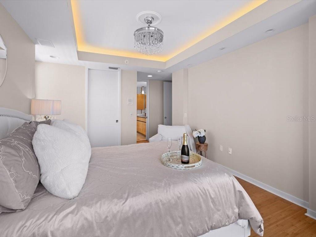 Image 40 of 76 For 8041 Bay Pointe Drive