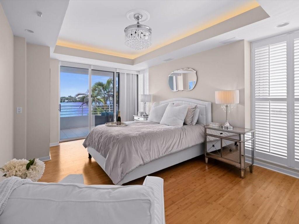 Image 41 of 76 For 8041 Bay Pointe Drive