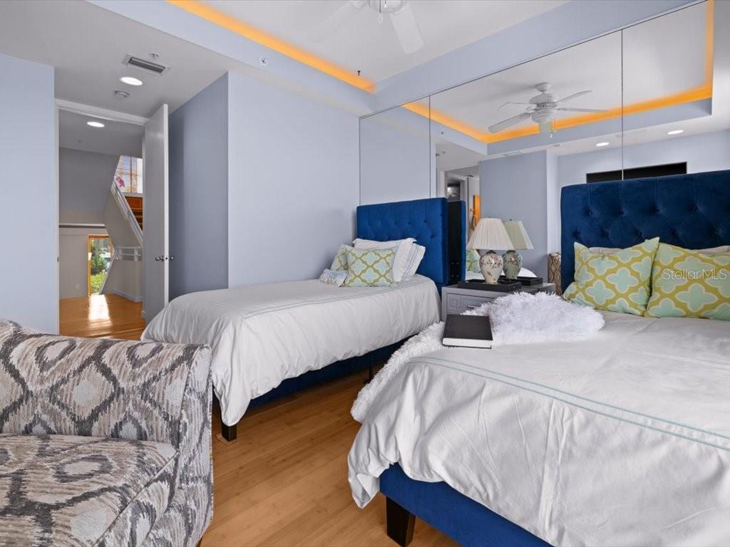 Image 57 of 76 For 8041 Bay Pointe Drive