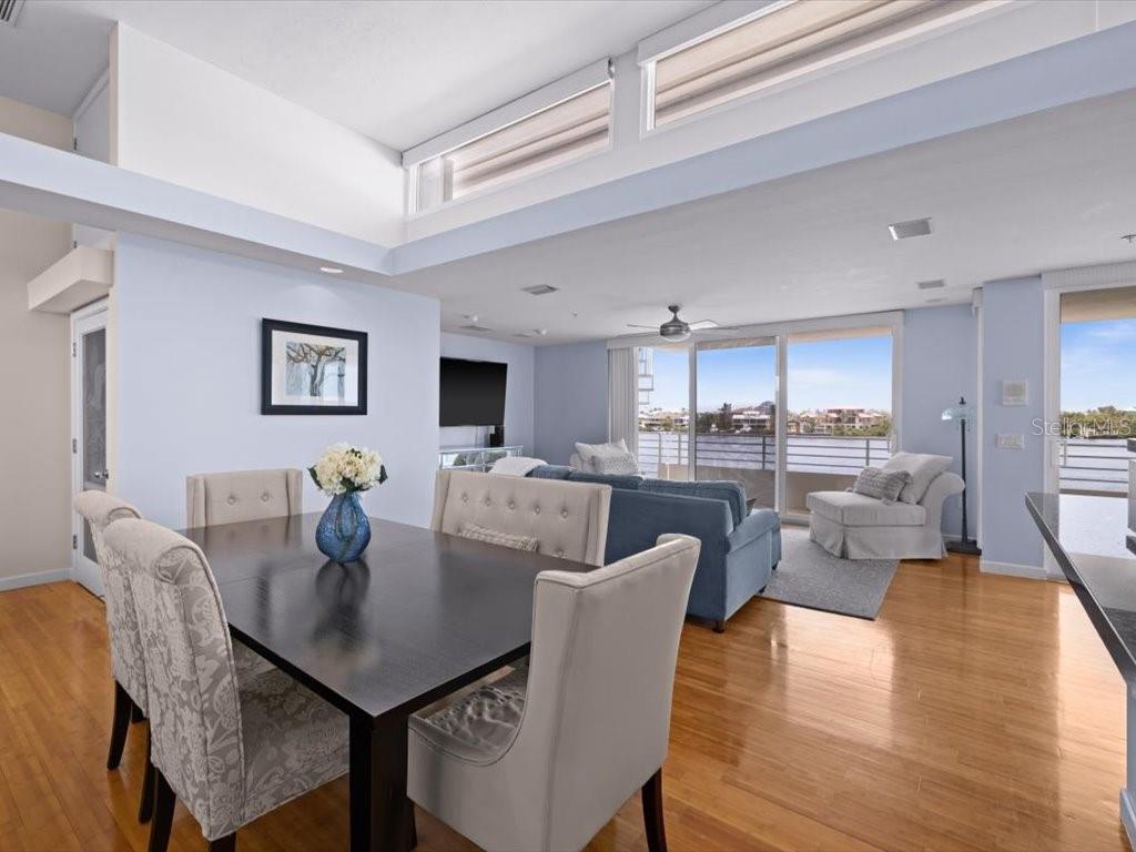 Image 9 of 76 For 8041 Bay Pointe Drive