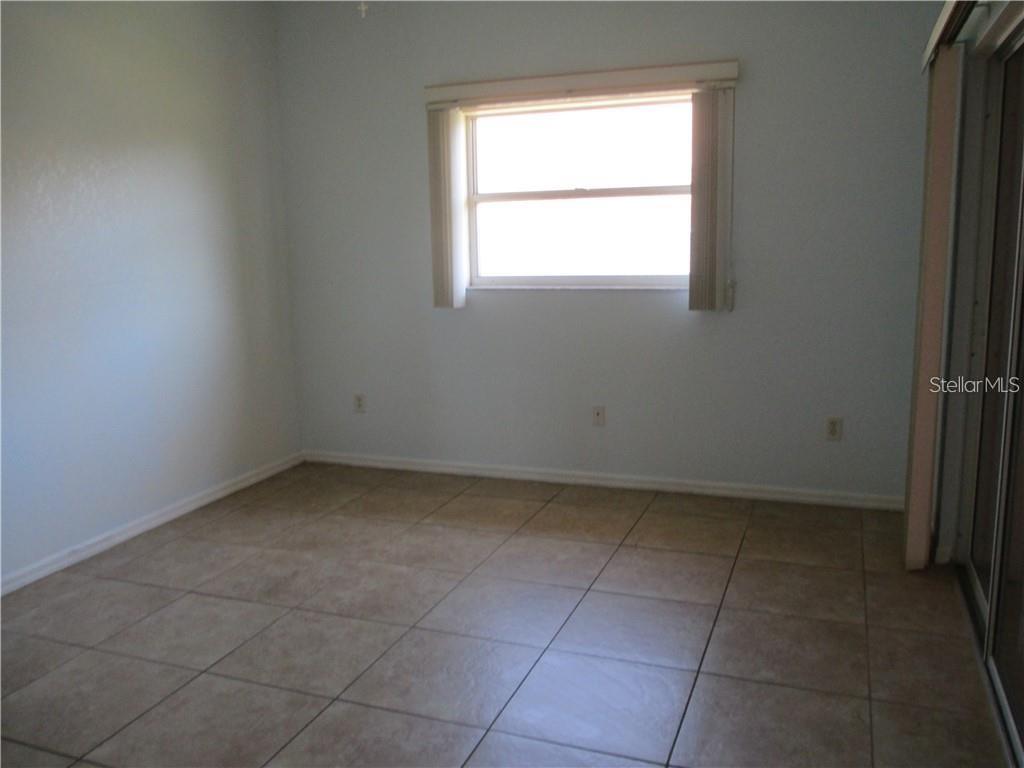 Image 4 of 5 For 270 Boundary Boulevard B
