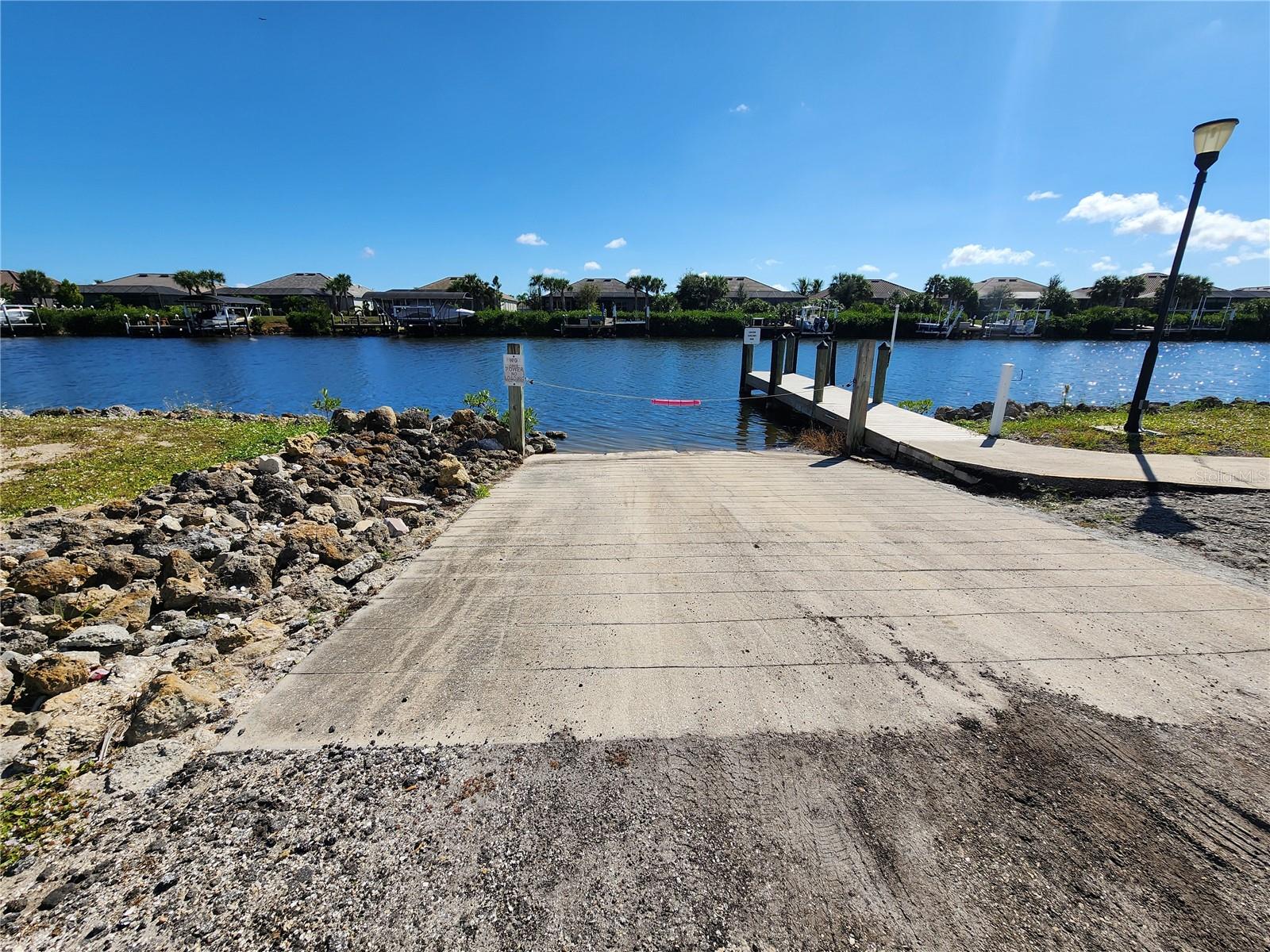 Image 32 of 42 For 7547 Ratan Circle